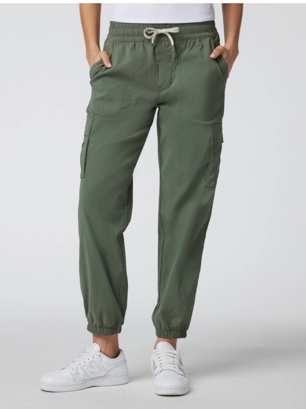 XS Vuori Scout olive green cargo jogger elastic drawstring waistband